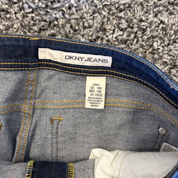 DKNY Women’s High-Rise Skinny Jeans – Dark Wash Denim - Picture 2 of 3